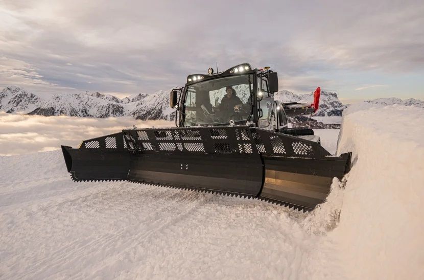 Prinoth X Blade: Your companioon in park construction